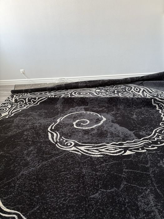 Продам 2 ковра в отличном состоянии