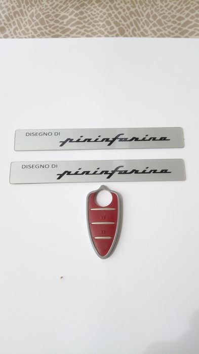 Brichete ,și embleme Alfa Romeo 15/2 și capac.
