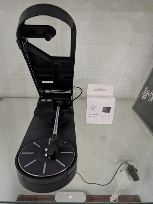 AudioTechnica SoundBurger виниловый проигрыватель с Bluetooth