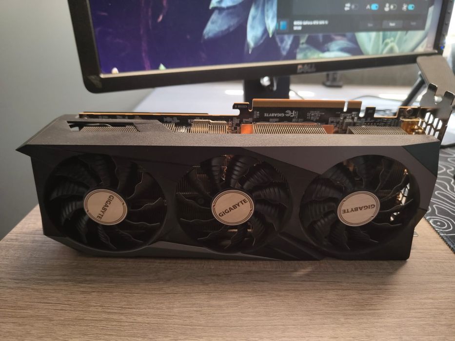 Видеокарта AMD Radeon RX 6800 XT 16gb