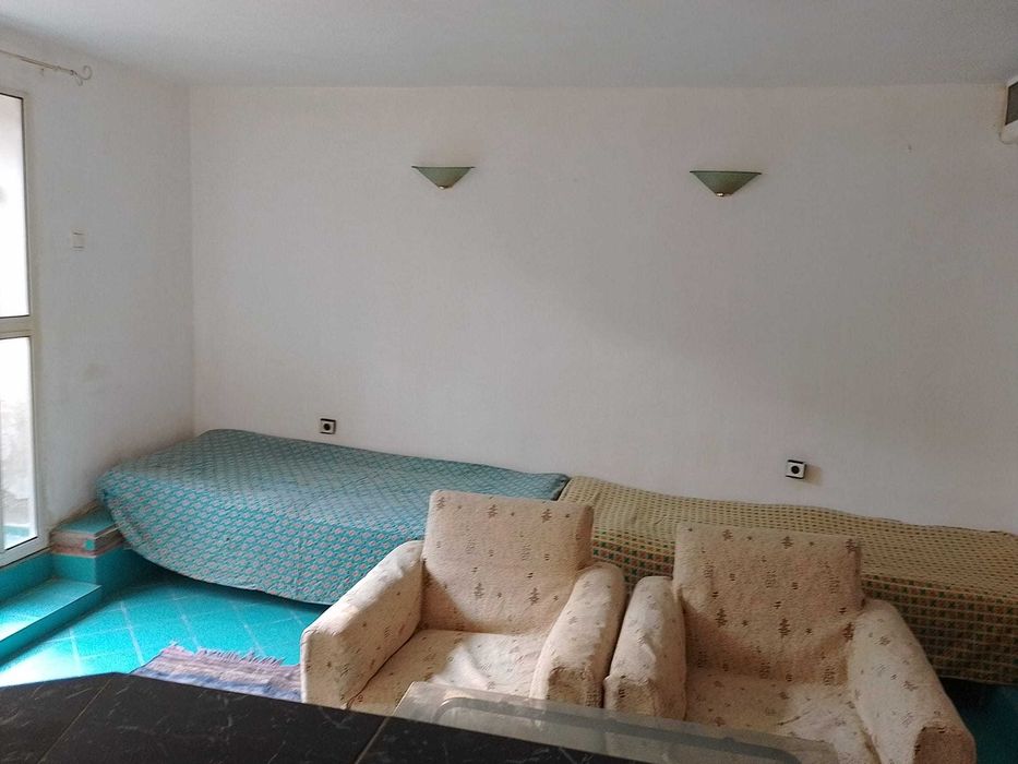 Дава се под наем Едностаен апартамент в Пазарджик, Център - 32 кв.м за 153 € - Снимка #4