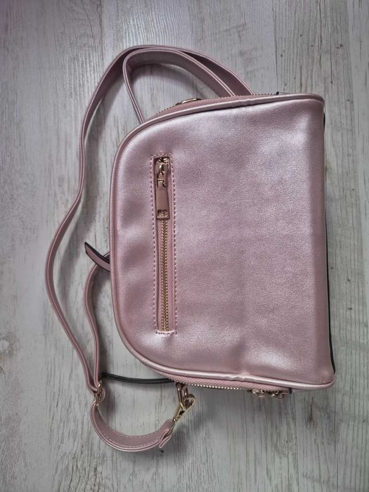 Geantă crossbody matlasată roz, pentru femei, din piele vegană