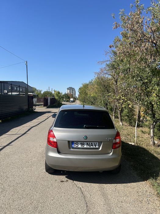 Vand skoda fabia 2 an  2011 1.2 GPL