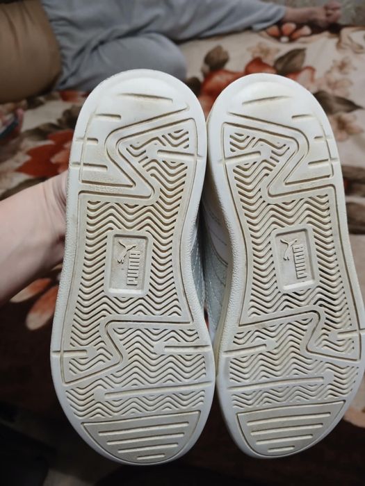 Adidasi nr 34 de joaca