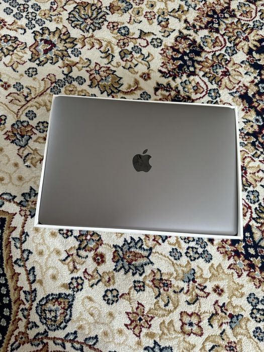 Продается MacBook Air