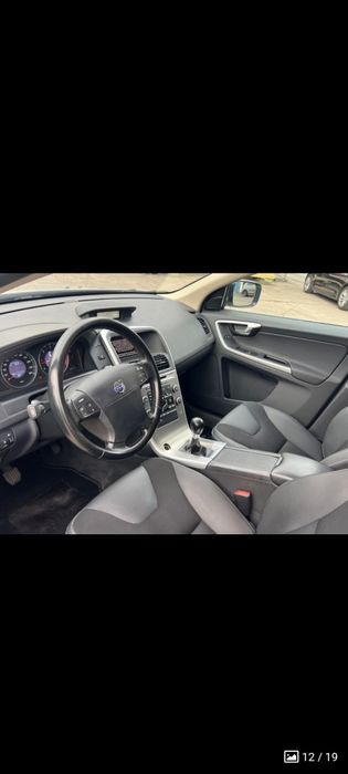 Vând Volvo xc60 185cp