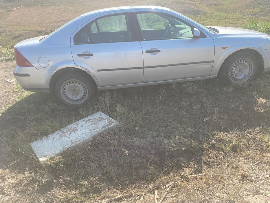 Ford mondeo MK3 1.8 Benzina