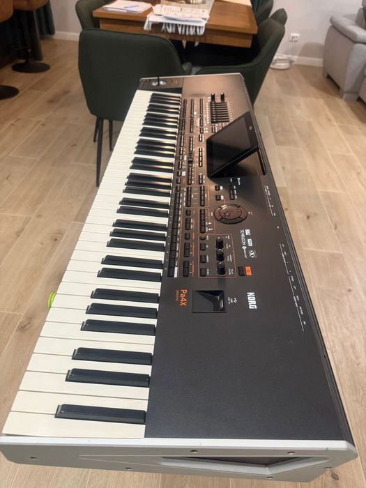 Korg pa4x Oriental 76