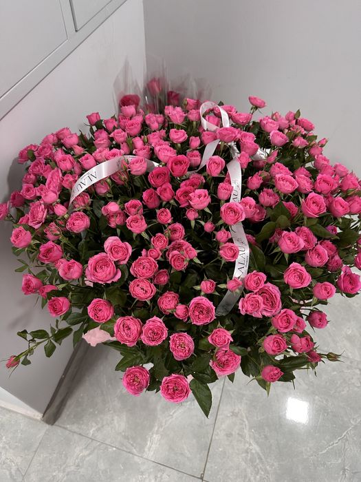 Свежие кустовые розы