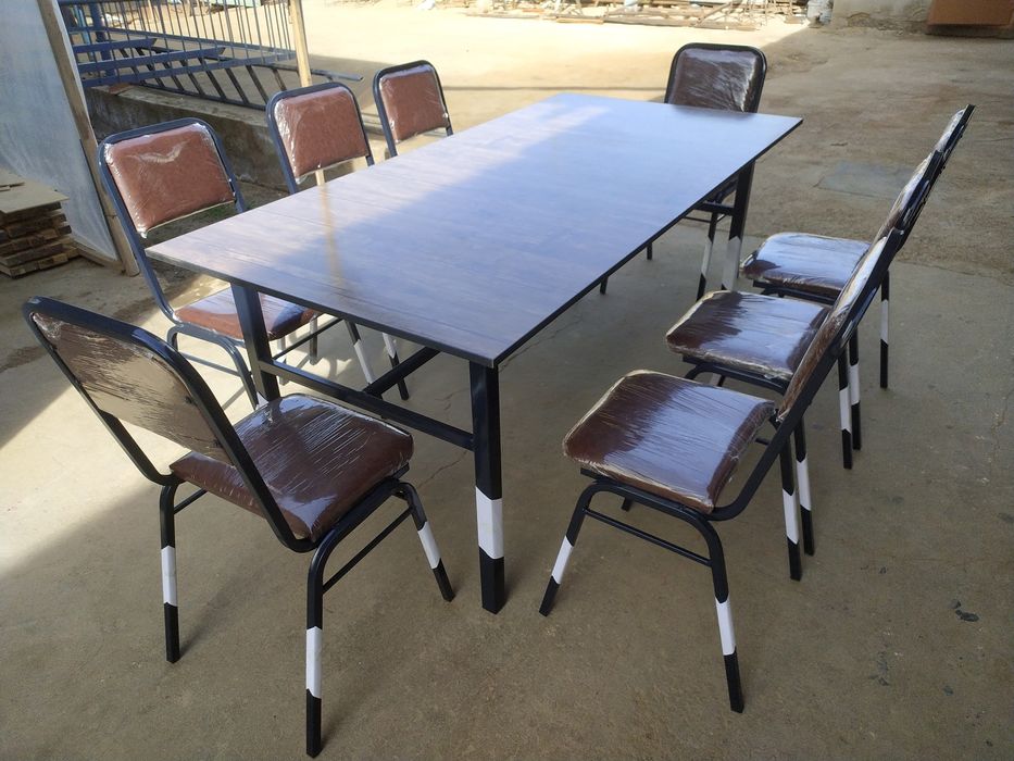 Стол стул сотилади янги