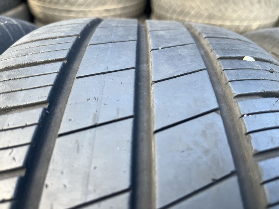 4бр 205/55/16 на 6мм с 19дот Гудиер