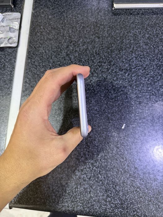 iphone 11 pamit 64g yomkost 72 holati yahwi oqip tel qlila