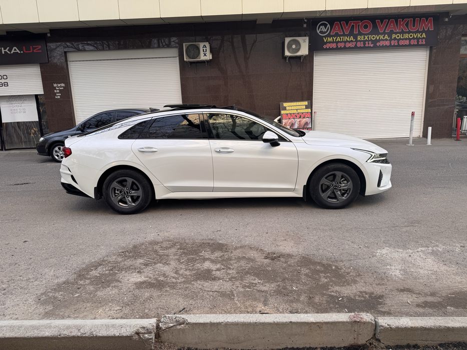Kia K5. 2021. Tozza. Panaramma lyuk