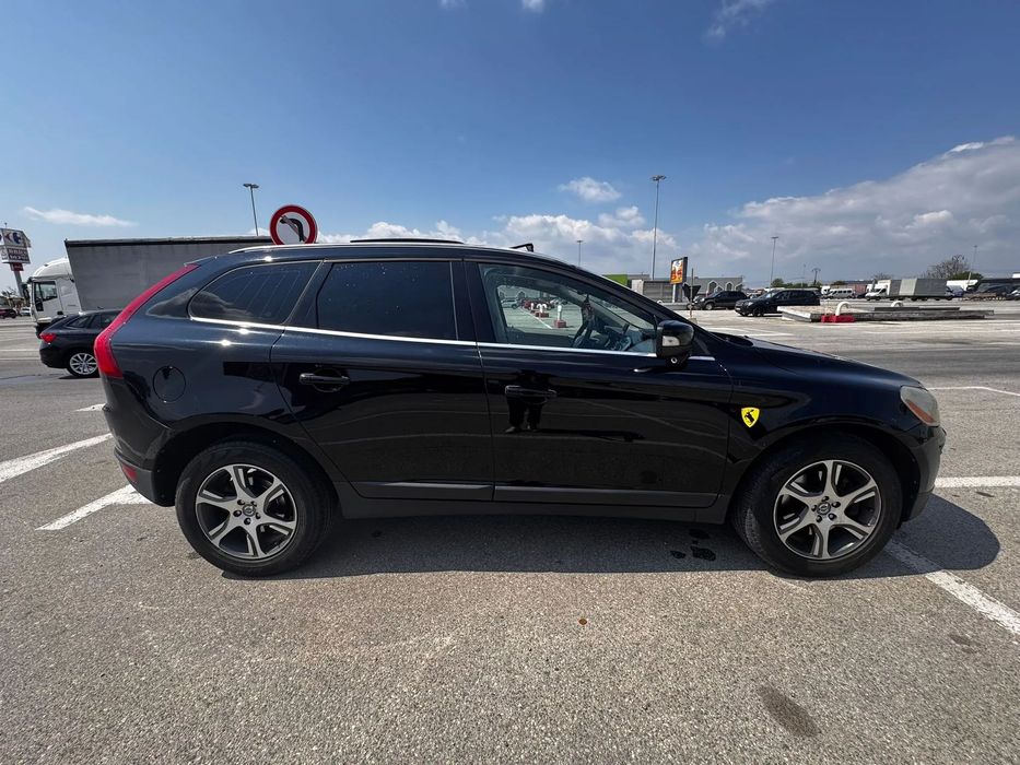 Volvo XC 60 Masina in stare buna, ruleaza aproape zilnic, proprietar din 2020