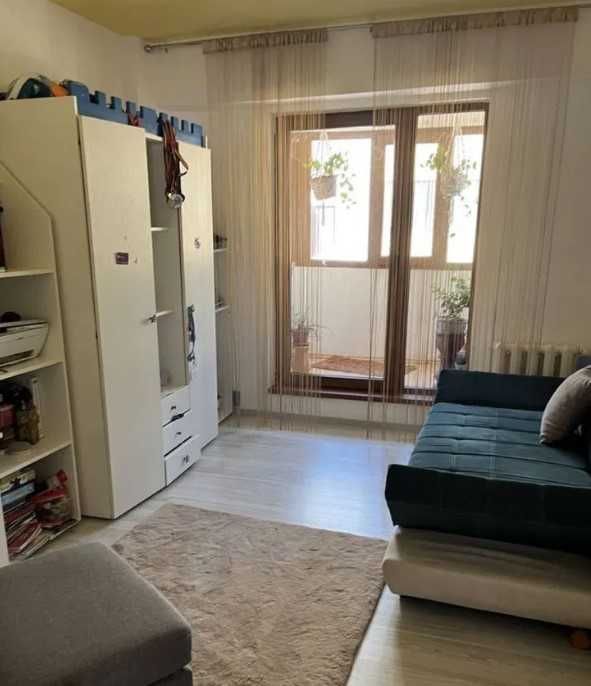 Дава се под наем Тристаен апартамент в Пловдив, Център - 71 кв.м за 193.8 € - Снимка #2