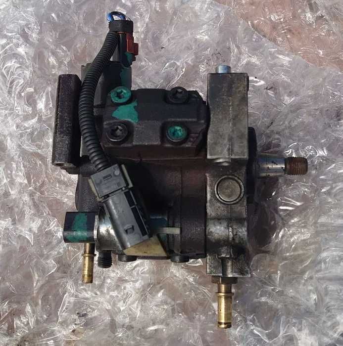 Продсвам горивна помпа за пажо 407 купе, 2.7 битурбо.