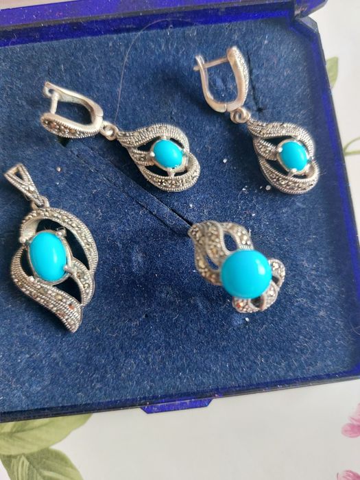 Серебряный комплект с бирюзой