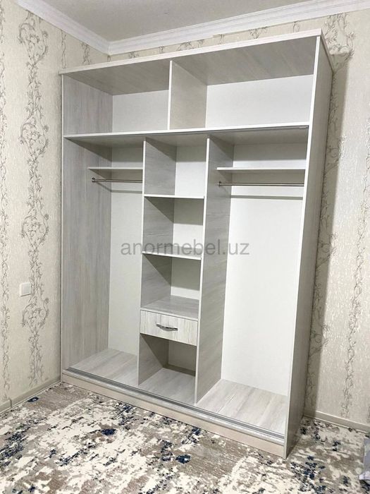 Скидка. Шкаф купе 1.80. с антресолью