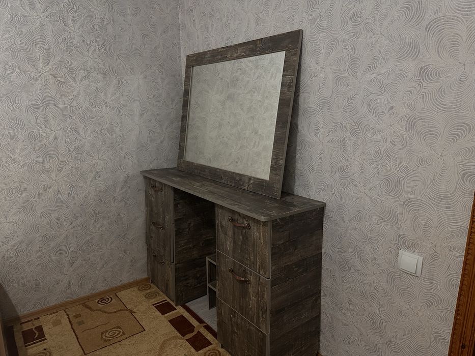 Продам срочно мебель