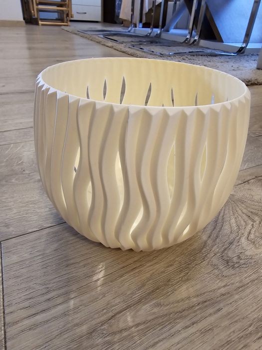 Саксии пластмасови и порцеланови