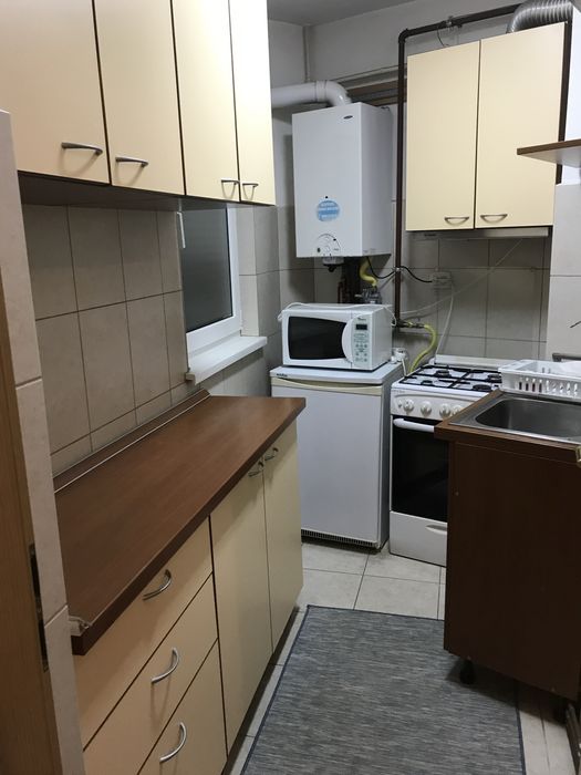 Proprietar inchiriez garsoniera etaj 1 in Racadau, in bloc de apartamente — fotografia 3