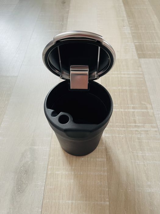 Оригинален пепелник за Audi