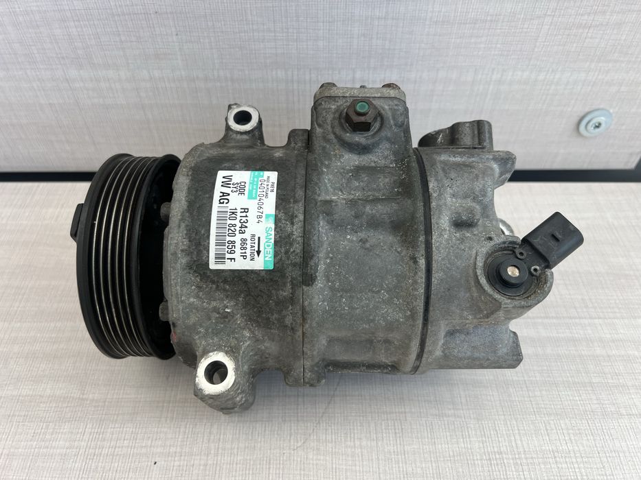 Компресор за климатик 1K0 820 859F оригинал VW AG