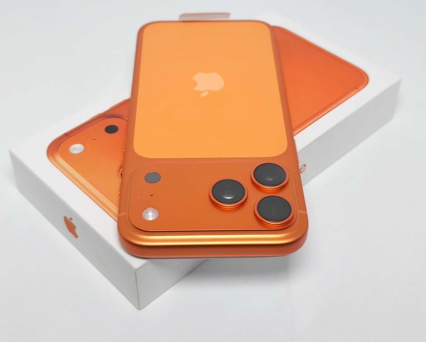 iPhone 17 Pro Max 512GB Cosmic Orange