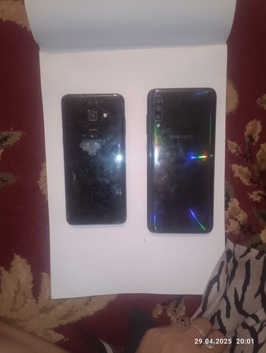 Телефондар самсунг А 70 самсунг А 8