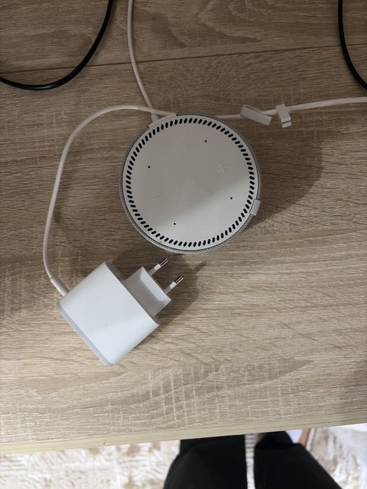 Яндекс алиса 2 с экранчиком