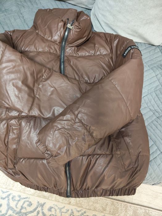 Продам куртку весеннюю