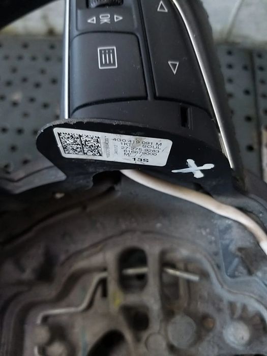 Volan piele in 4 spite cu comenzi audi a6 c7 4g 4g0419091m