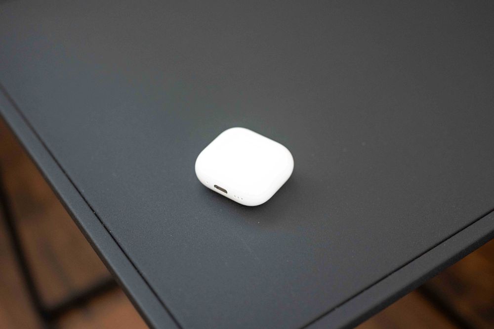 Vand AirPods 4 [Sigilate]