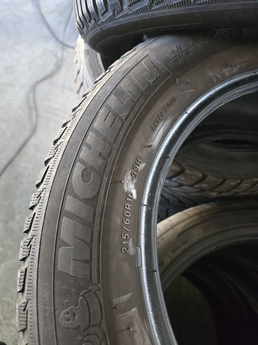 2 Броя 215/60/16 Michelin 6mm
