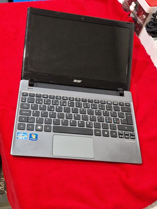 Laptop Acer i3 perfect funcțional
