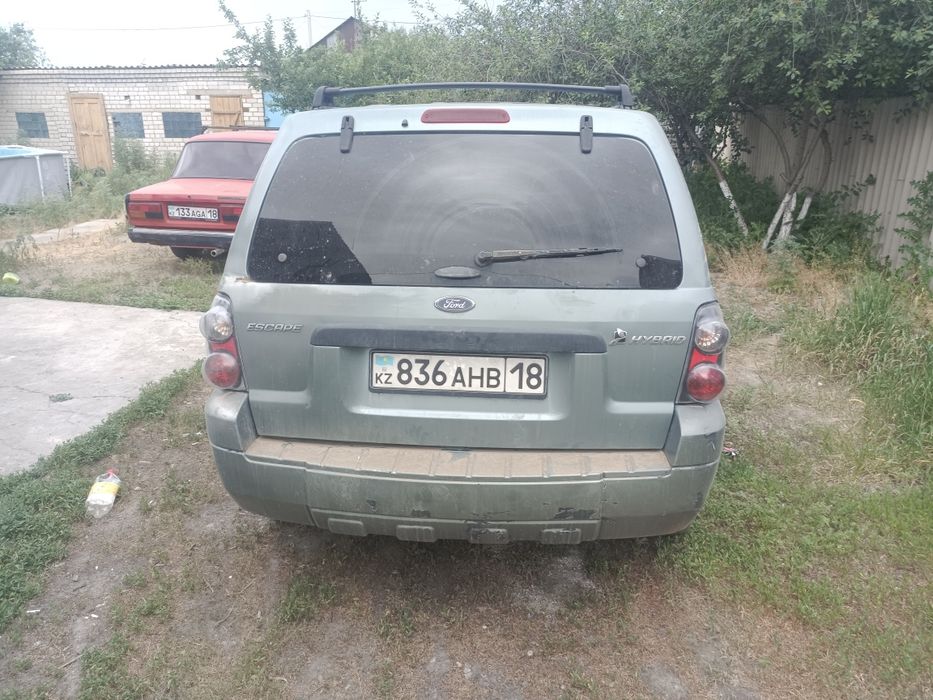 Продам Форда эскейп