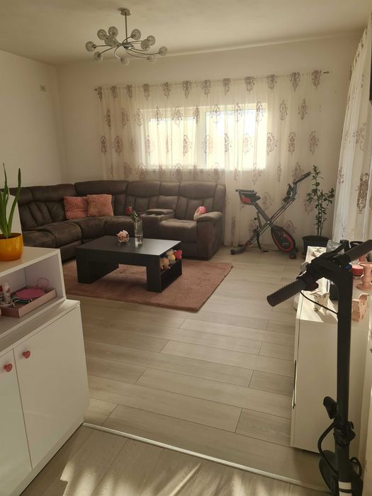 Triplex mobilat si utilat Sanandrei