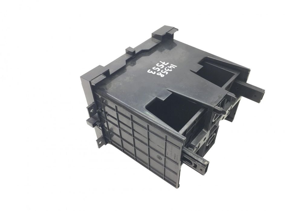 7482257329 Compartimentul de depozitare al bordului RENAULT T (2013-) RENAULT TRUCKS
