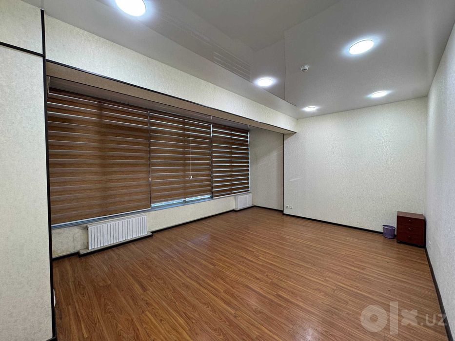 Офисы 20, 48, 52 и 62 м² | БЦ у метро Бадамзар | Своя парковка
