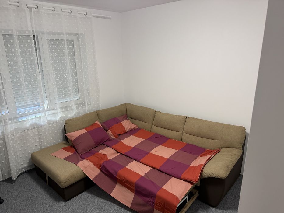 Regim hotelier 4 camere s-au jumatate 2 camere in centru