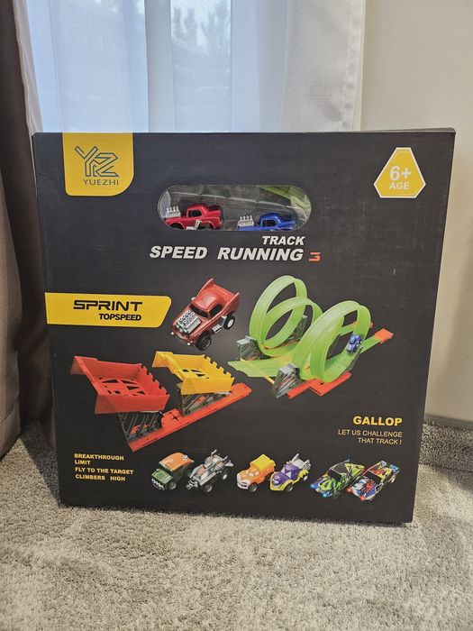 Кола за бутане, писта с коли и др играчки