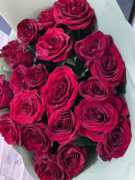 Красные розы 21 штук