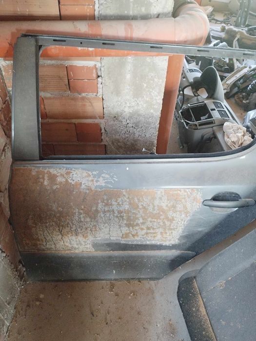 Задна лява врата за шкода фабия