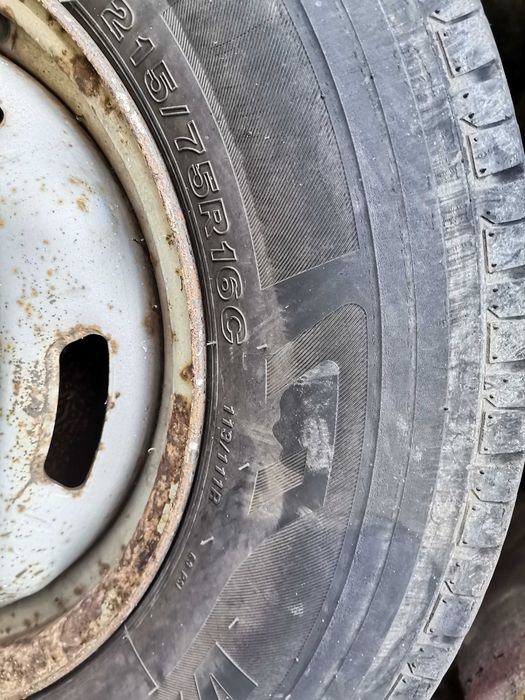 Гуми с джанти 215/75/17