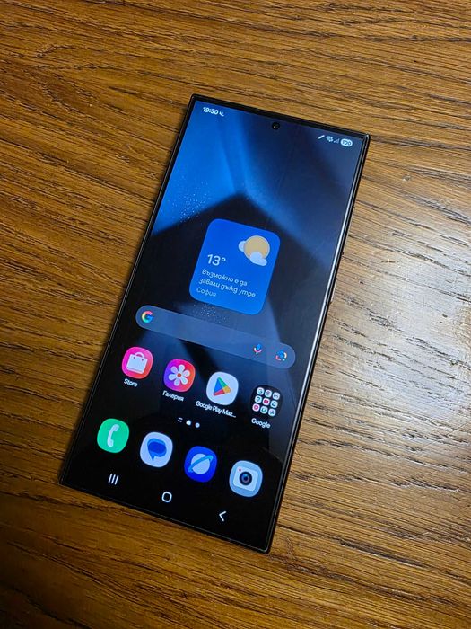 Samsung Galaxy S24 Ultra 5G 256GB. 18 месеца гаранция.