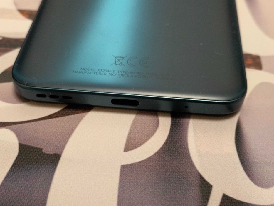Motorola E13 64GB Black negru