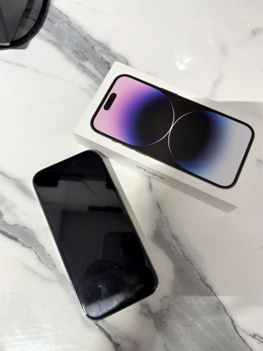 Продаем 14 про в отличном состоянии!