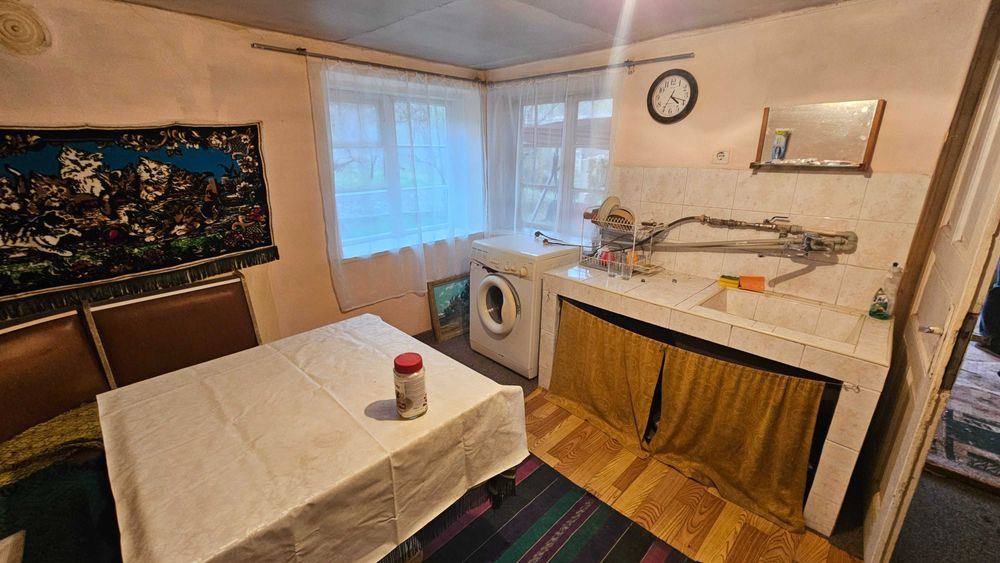 1823-Двуетажна тухлена на гредоред къща в гр. Сеново