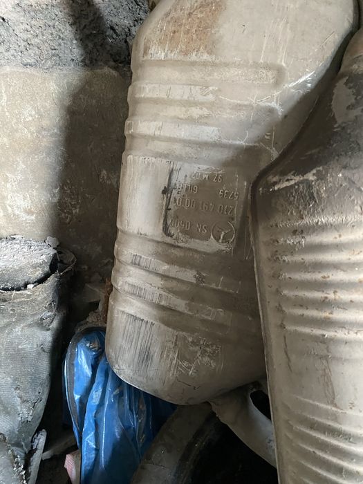 Запчасти на мерседес