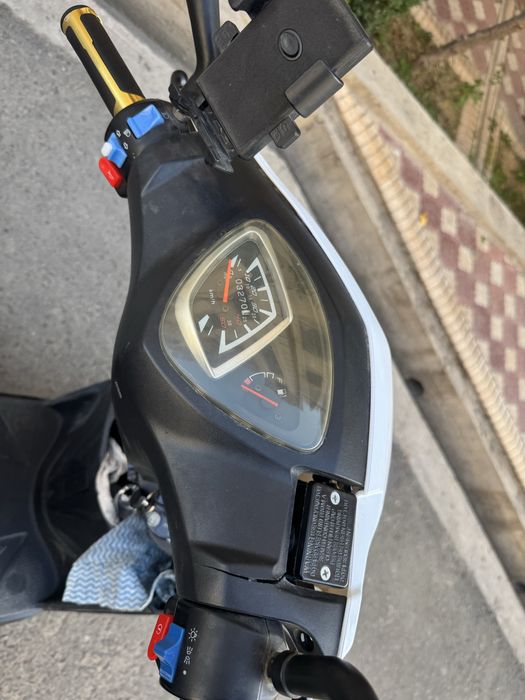 skuter  gst srochna